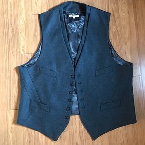 Men’s designer wool vest new without tags.